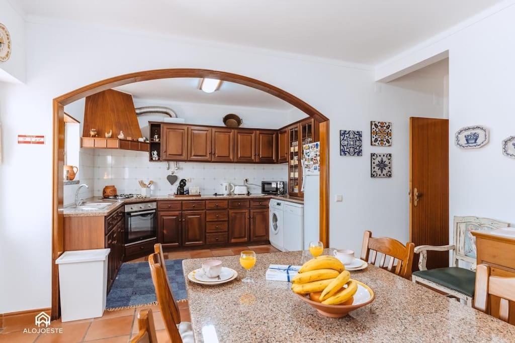 Casa Do Patio - 3 Bedrooms, Ponte Rol Torres Vedras Kültér fotó